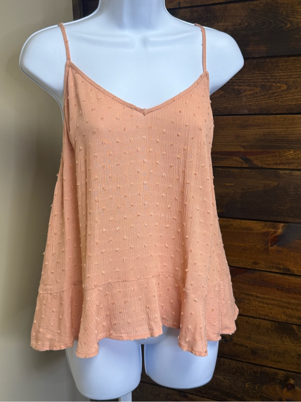 NWT Sadie & Sage rayon Peach Swiss Dot Spaghetti Strap Tank top cami Size M
